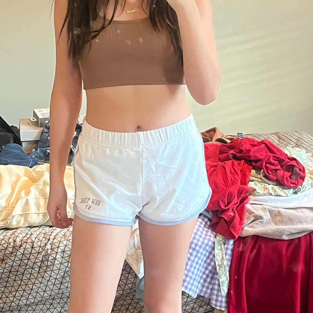 Brandy Melville  New York shorts
